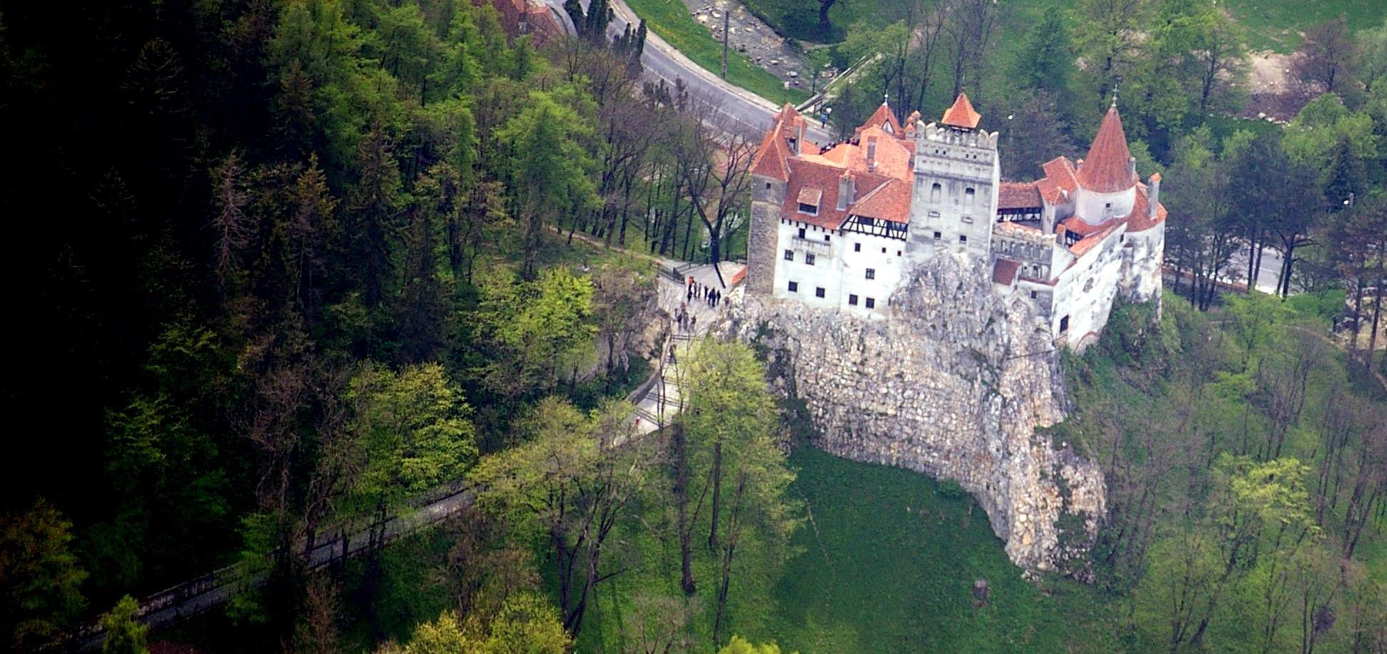 Zbor Agrement Castelul Bran - FlightAddicted.ro Zbor Agrement Castelul Bran - FlightAddicted.ro